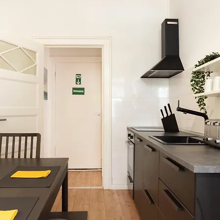 Apartment Spacious&stylish Loft Bed +s-bahn Access