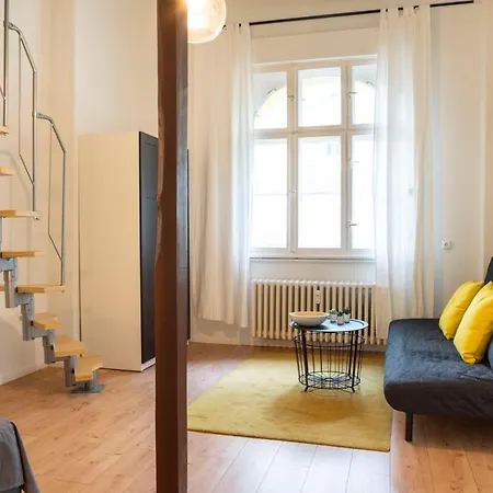 Apartment Spacious&stylish Loft Bed +s-bahn Access
